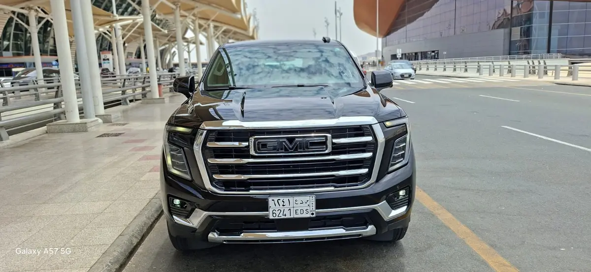GMC Yukon Taxi Front Grille – Saudi Cabs GMC Premium SUV Makkah Jeddah