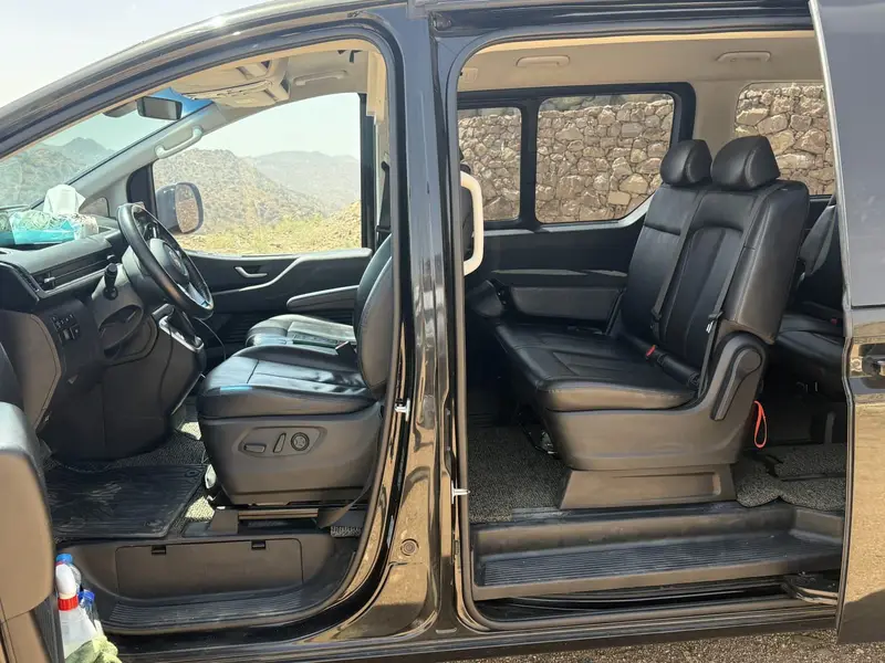 Hyundai Staria Luxury Seats – Saudi Cabs GMC VIP Ride